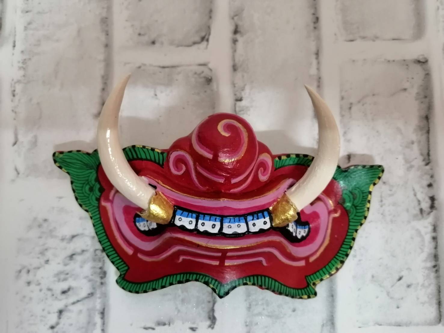 หน้ากากยักษ์