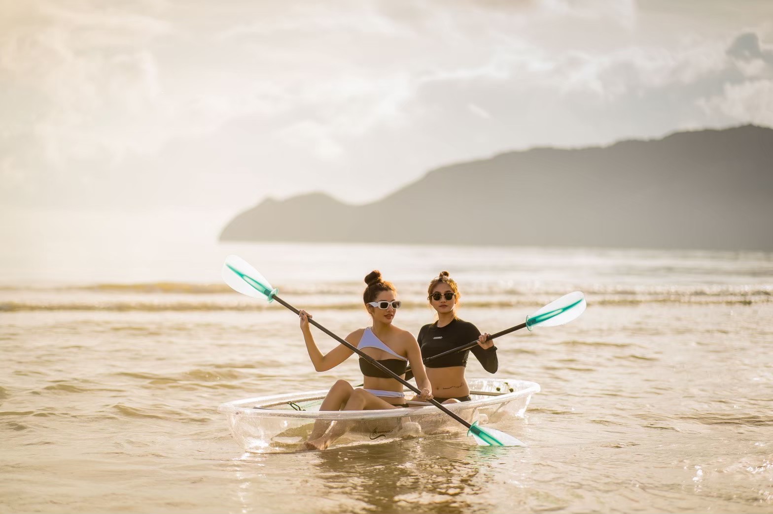 HR15064 บ้านพักติดทะเล The Ocean Beach Villa, Sam Roi Yod.