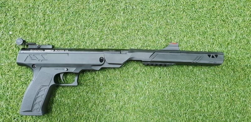 ปืนอัดลมสั้นระบบหักลำ ปืนอัดลมBenjamin ปืนอัดลมเบอร์1 Benjamin Trail NP Mark II .177cal. Air Pistol ปืนอัดลมเบอร์1 ✔Gun Weight น้ำหนัก 3.44 ✔Overall Length ความยาว 16" ✔Rail รางจับกล้อง 11mm dovetail ✔Mechanism Gas piston