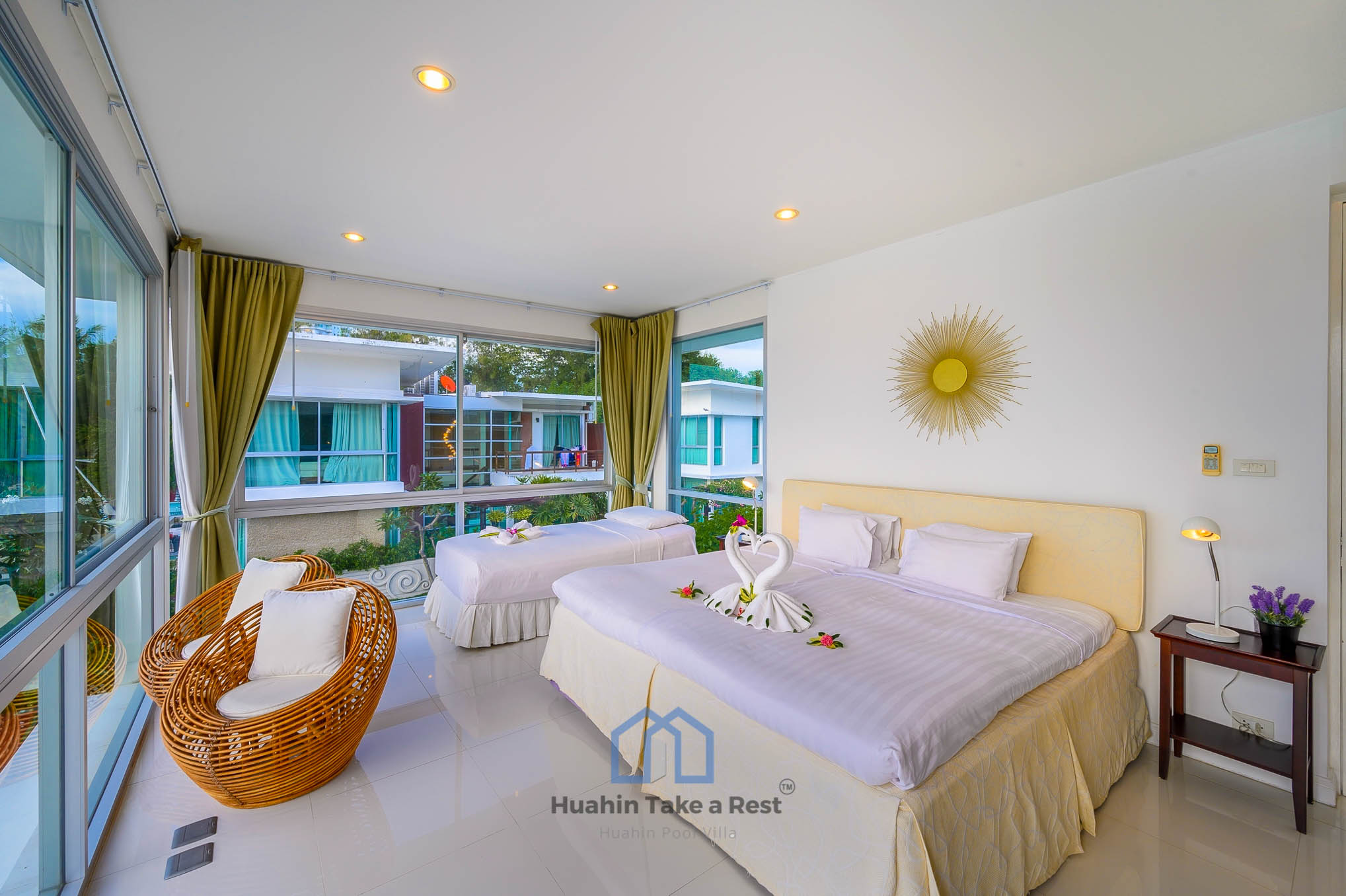 HR15035 บ้านพักติดทะเลหัวหิน บ้านเดอะซันเซตบีช พูลวิลล่า