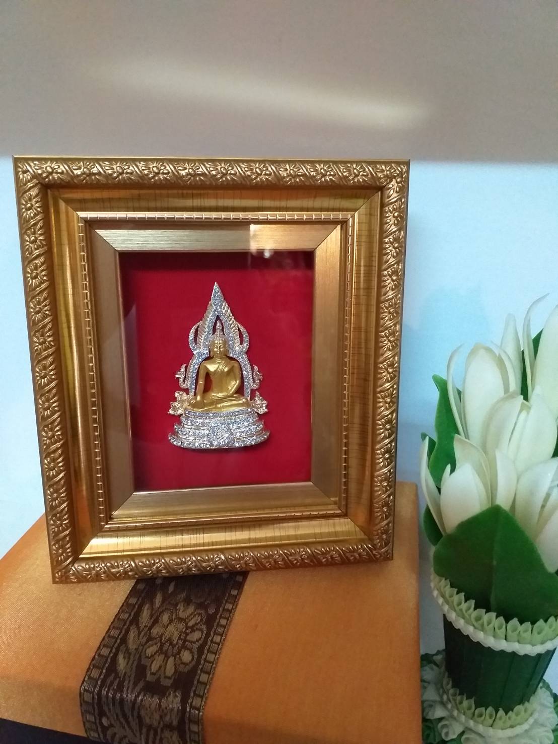 กรอบรูปโขนรามเกียรติ์ และเอกลักษณ์ไทยๆ พร้อมกล่องผ้าไหม