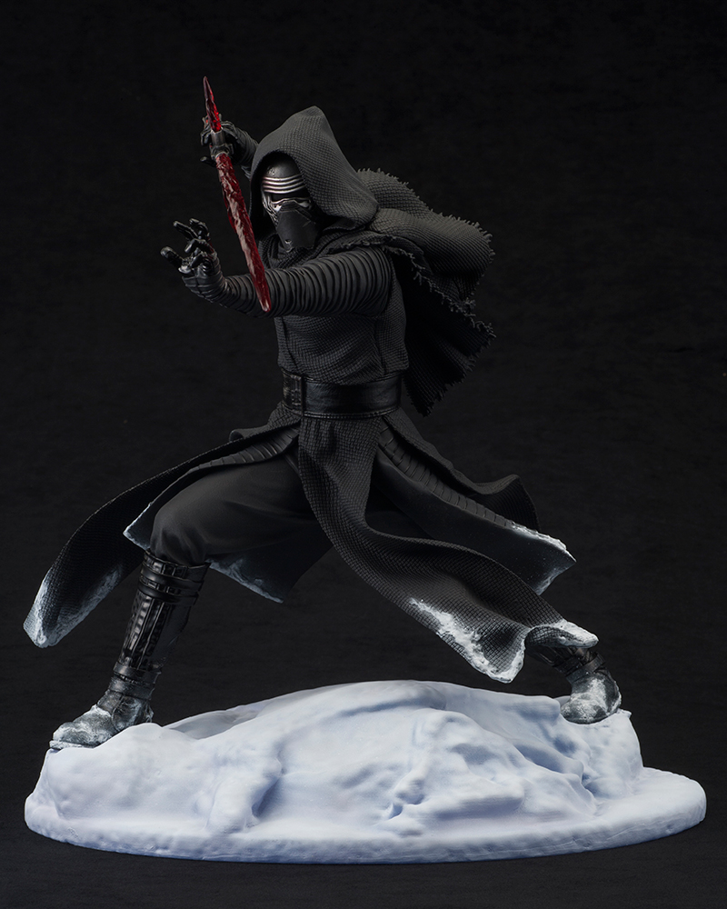 เปิดจอง ARTFX - Star Wars: Kylo Ren 1/7 Easy Assembly Kit