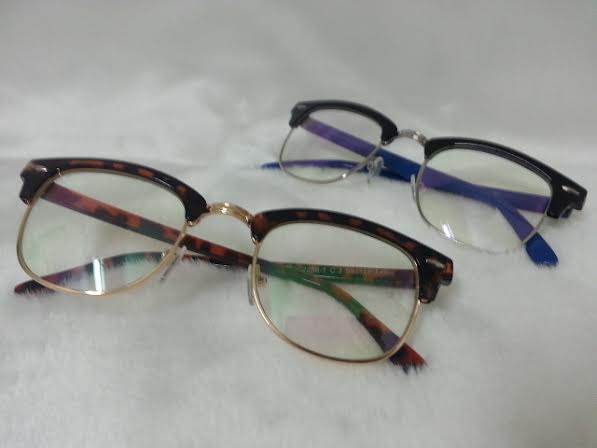 Vintage 2256 โปรโมชั่น กรอบแว่นตาพร้อมเลนส์ HOYA ราคา 790 บาท