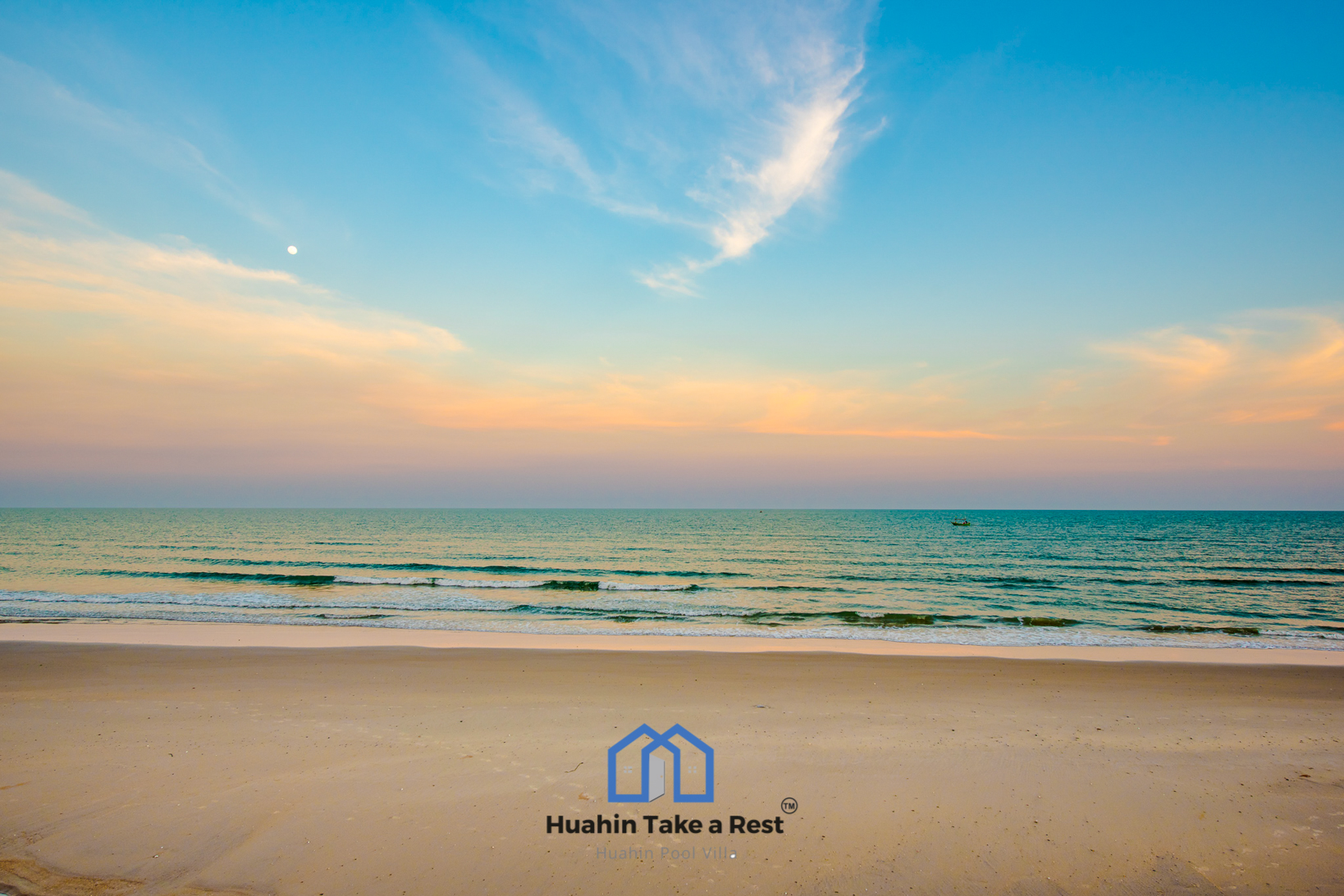 HR15039 บ้านพักติดทะเลหัวหิน The Premium Beach Villa Hua Hin