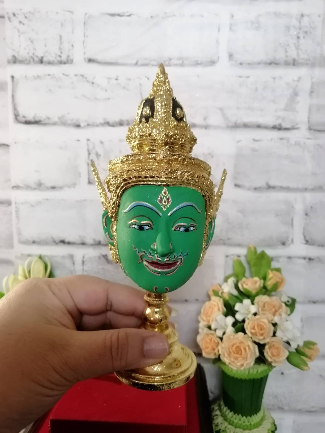 พระวิษณุกรรม ขนาดกลาง เรซิ่น พร้อมฐานปิดทอง