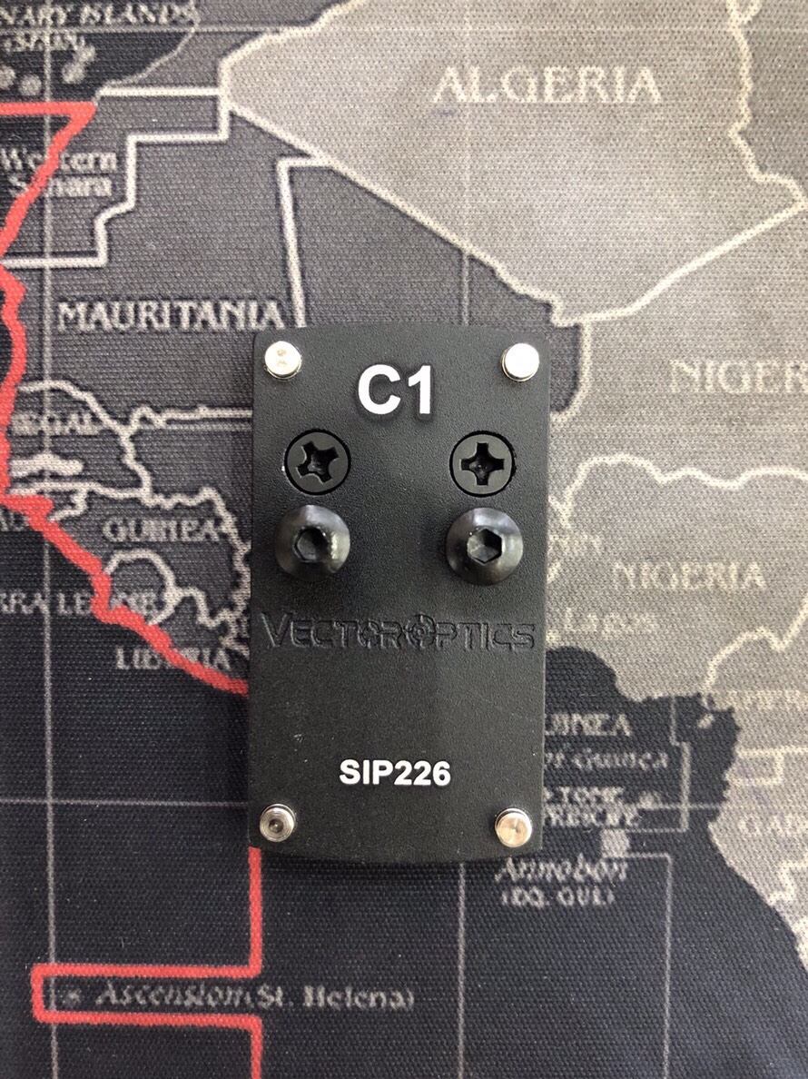 🔥ลูกค้าสามารถดูสินค้าทั้งหมดจาก แอด id Line:@bkkboy88 (ใส่ @ นำหน้าด้วยนะครับ) 🔥 ✅New.Red Dot ยี่ห้อ Sig Sauer รุ่น ROME03 เปิดปิดด้วยปุ่ม ปรับความเข้มของเป้าด้วยปุ่ม มาพร้อมรางยกสูงขาปลดไว ใช้ถ่าน CR2032 จำนวน1ก้อน (แถมฟรีให้ในกล่อ