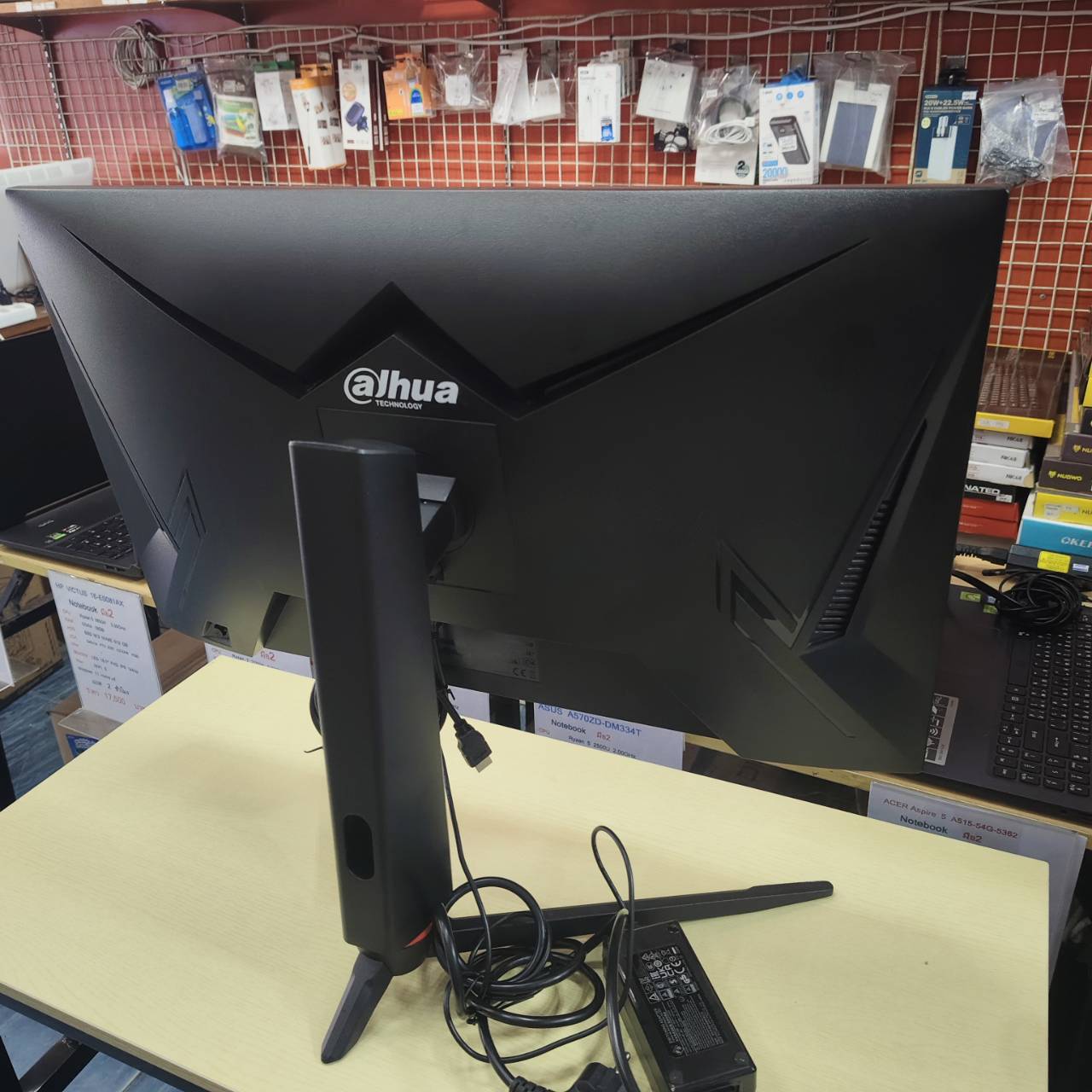 LED 27" DAHUA LM27-E331A IPS 2K 180Hz HDMI + DP + ลำโพงในตัว ประกันศูนย์ 28/4/2027