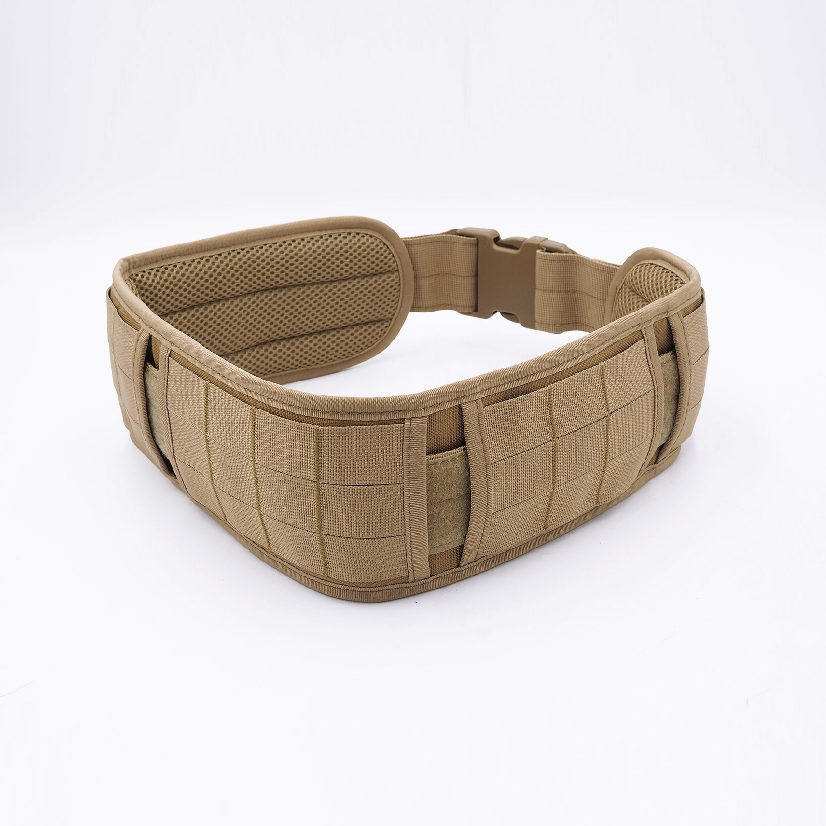 เข็มขัดสนาม ( Battle Belt ) ผลิตจากผ้า 1000D คุณภาพสูง กันน้ำ ด้านในบุนวมนิ่ม ไม่กดรัด ใส่สบาย ด้านนอกเป็น Molle ร้อยอุปกรณ์ต่างๆได้ Free Size : 30 - 41 นิ้ว 4 สี ดำ ทราย เขียว มัลติแคม