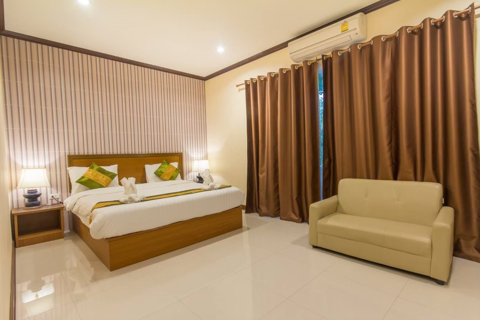 HR9002 บ้านพักหัวหิน บ้านแพรวา พูลวิลล่า