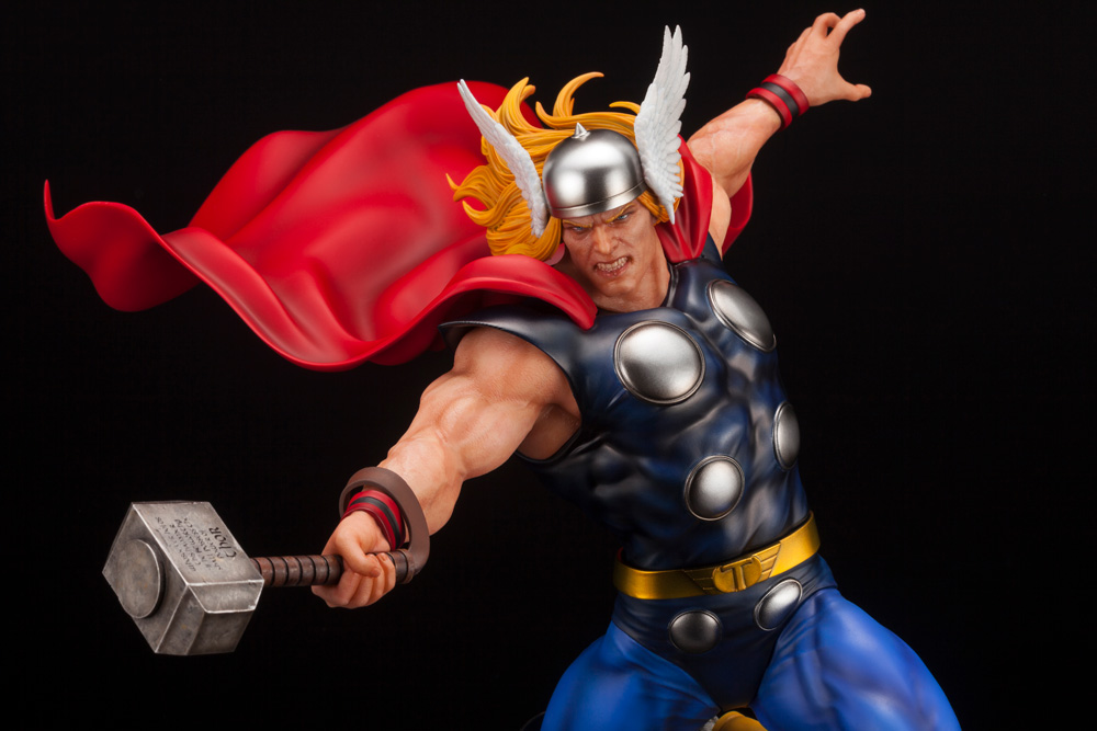 เปิดจอง : THOR AVENGERS FINE ART STATUE