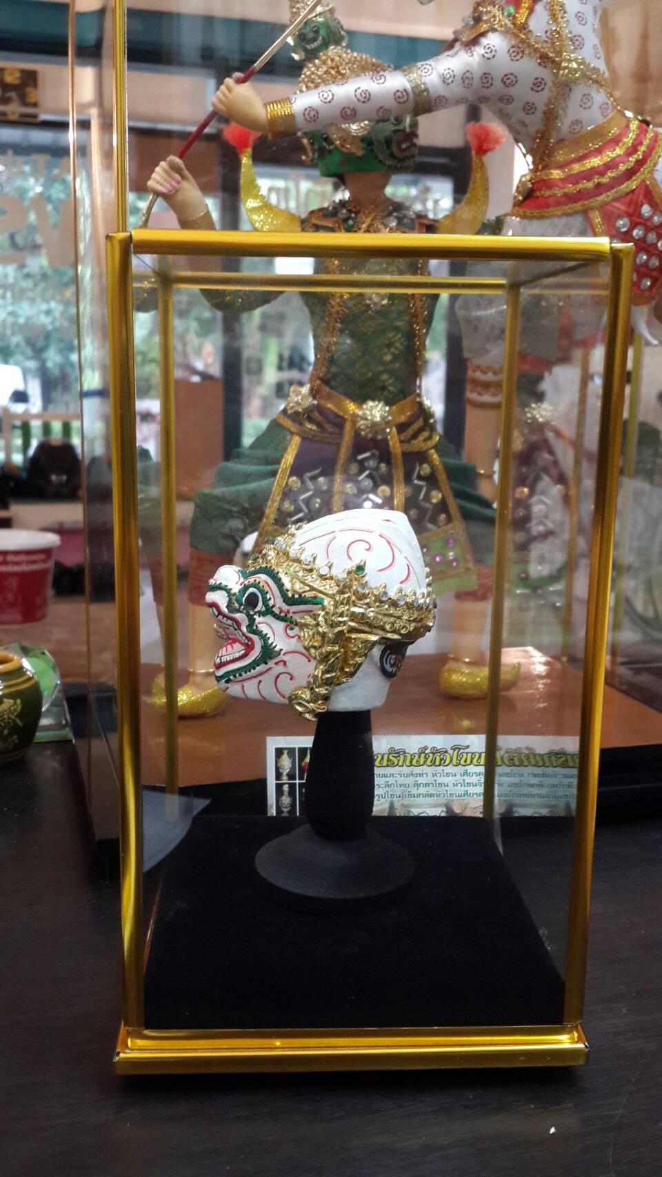 หัวโขนเล็ก พร้อมตู้กระจก