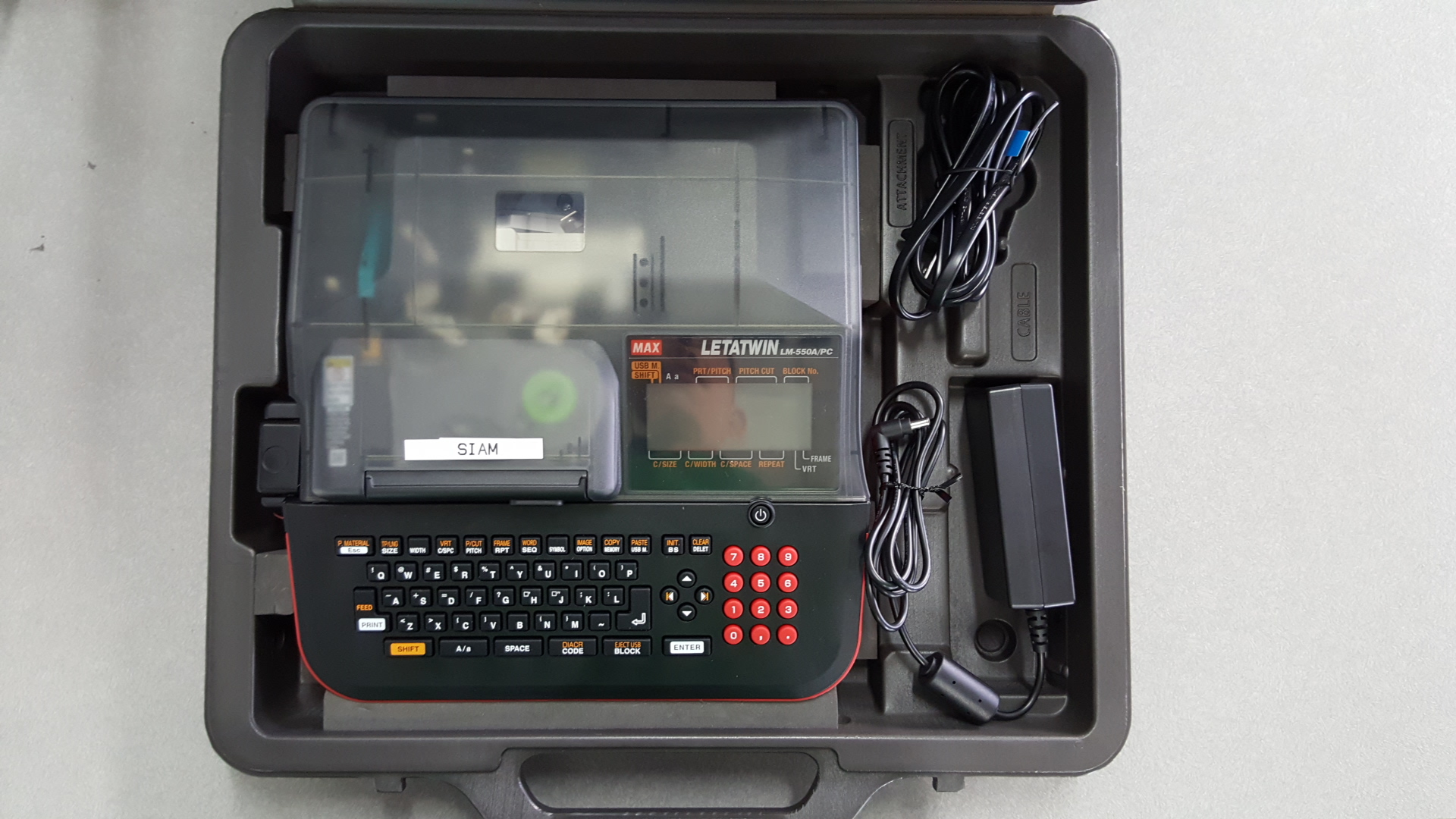 สติกเกอร์ ขาว 9mm. ยาว 16เมตร สำหรับ MAX LM-550 Series LETATWIN