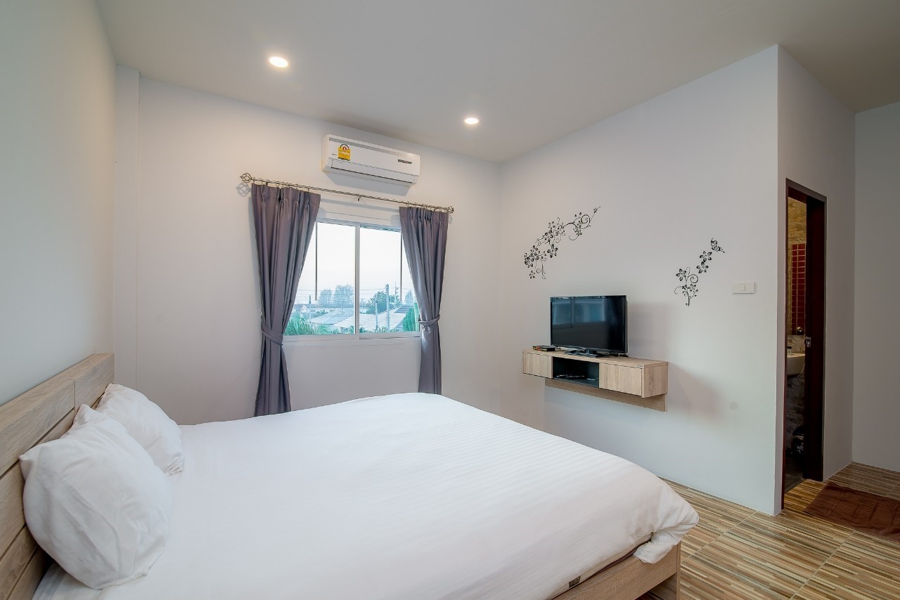 HR6009 บ้านพักหัวหิน บ้านสตาร์ไลท์ พูลวิลล่า