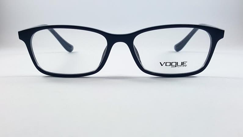 Vogue 5053F W44 โปรโมชั่น กรอบแว่นตาพร้อมเลนส์ HOYA ราคา 2,900 บาท
