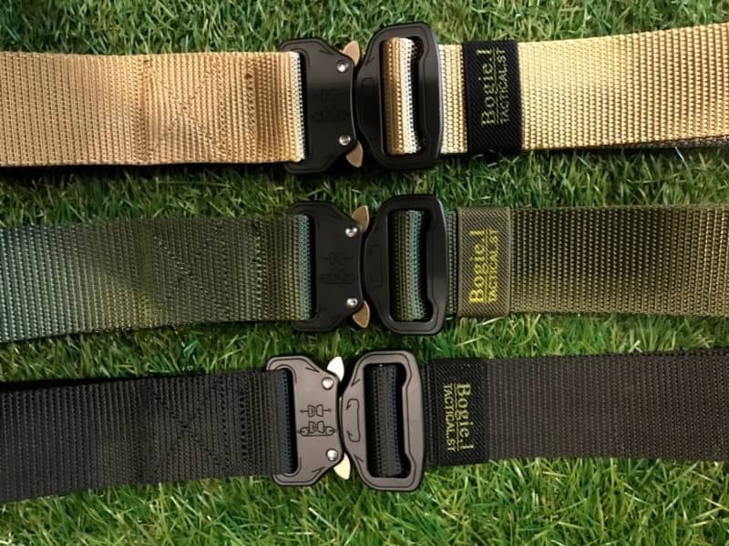 New.เข็มขัด หัว Buckleใช้งานง่ายและปลดเร็วกว่าเข็มขัดทั่วไป ลักษณะของหัวเข็มขัด เป็นแบบกดปลดล็อก เพียงกดทั้งสองฝั่งพร้อมกันก็หลุดออกได้ง่าย และทนทานต่อแรงดึงได้พอสมควร สายเลื่อนปรับได้ตามขนาดที่ต้องการขนาดของสายเข็มขัด สี ทราย ไซส์ M L XL สี ดำ ไซส์ M L X