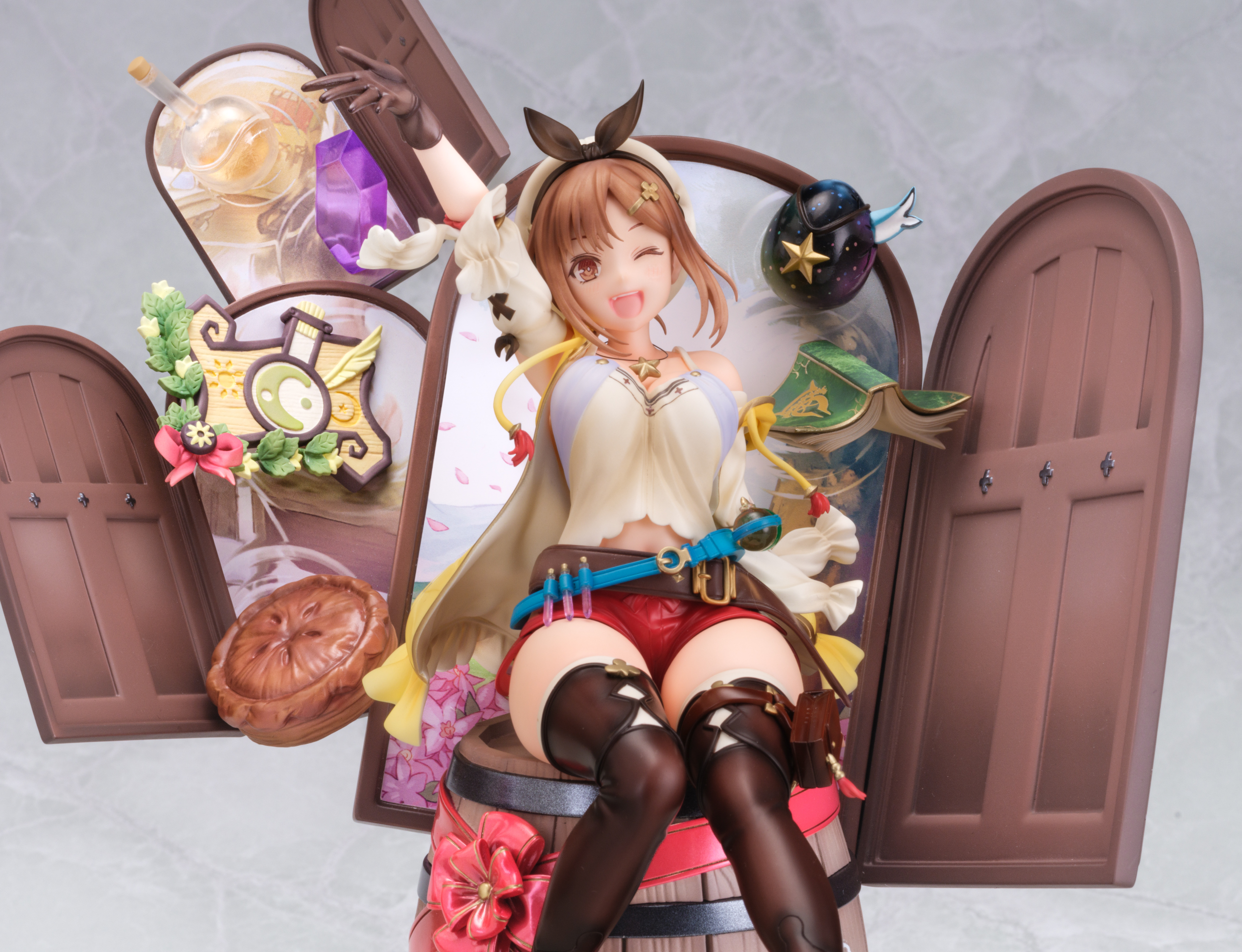 เปิดจอง : Atelier Ryza: Ever Darkness & the Secret Hideout Ryza "Atelier" Series 25th Anniversary ver. DX Edition