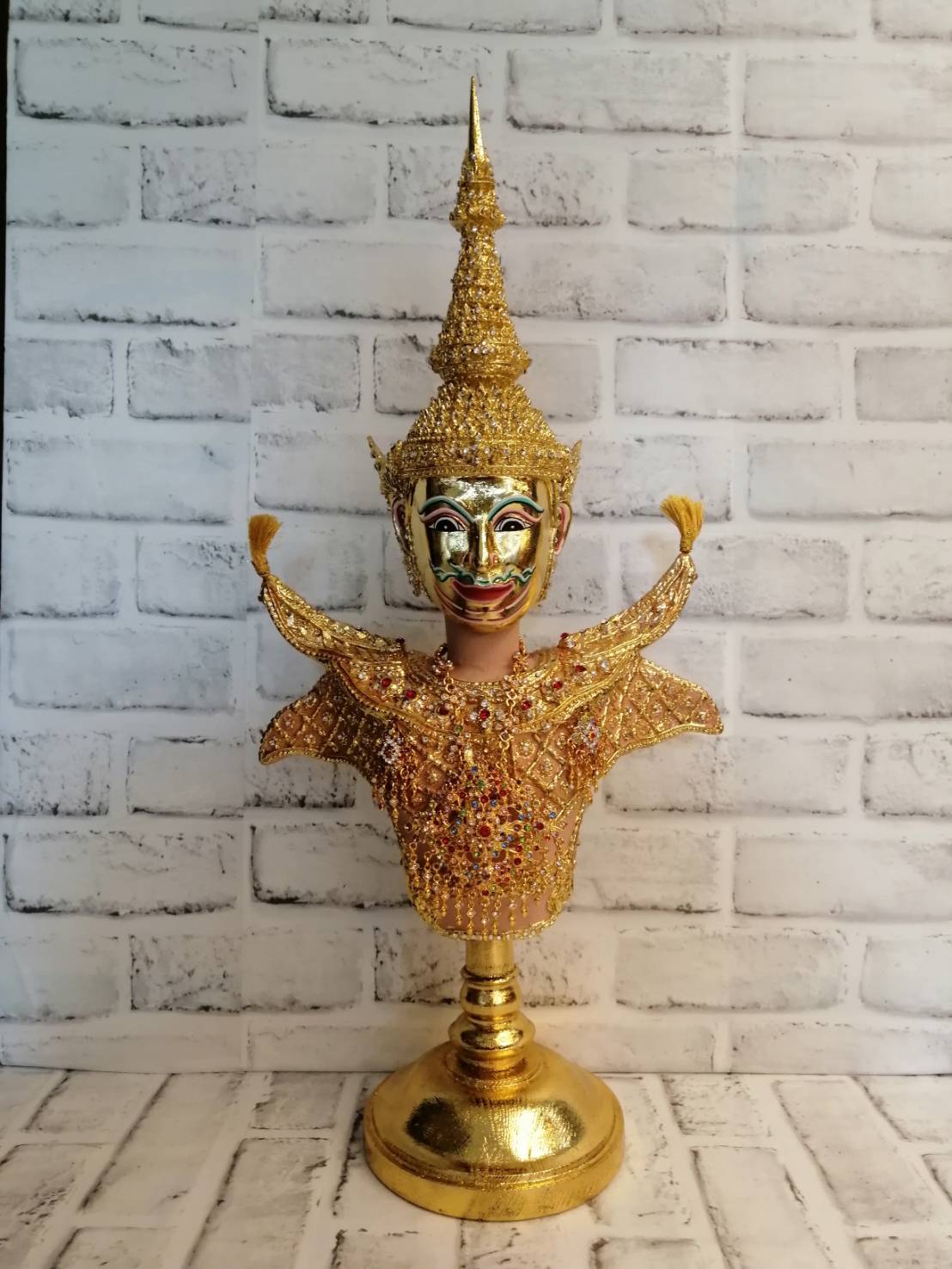 หุ่นพระลักษณ์ พร้อมฐานปิดทอง