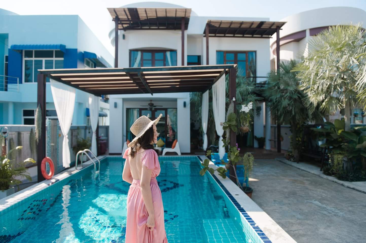 HR15054 บ้านพักติดทะเลปราณบุรี The Khirin villa