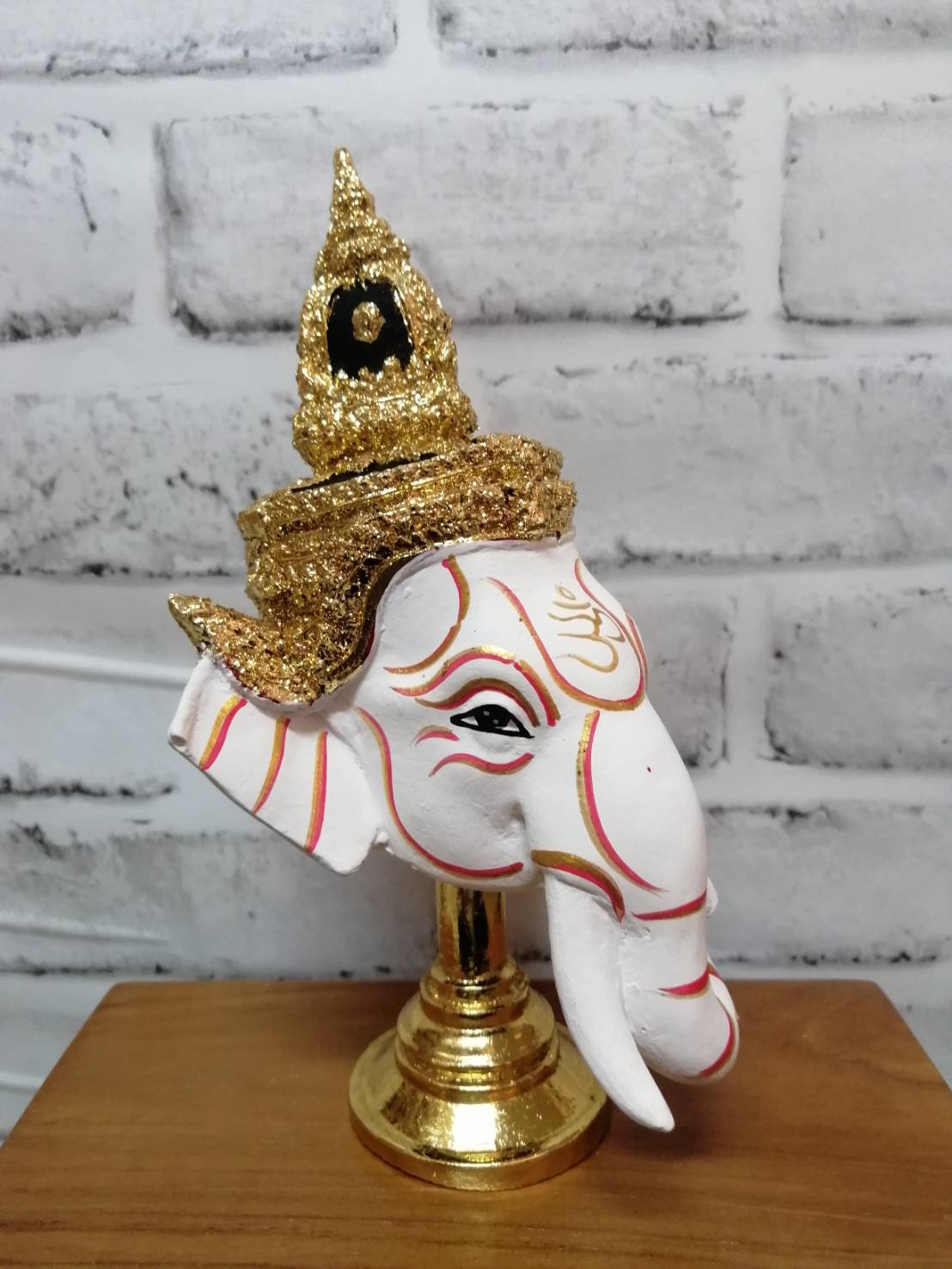 พระพิฆเนศ (สีขาว) ขนาดกลาง 4นิ้ว พร้อมฐานทอง