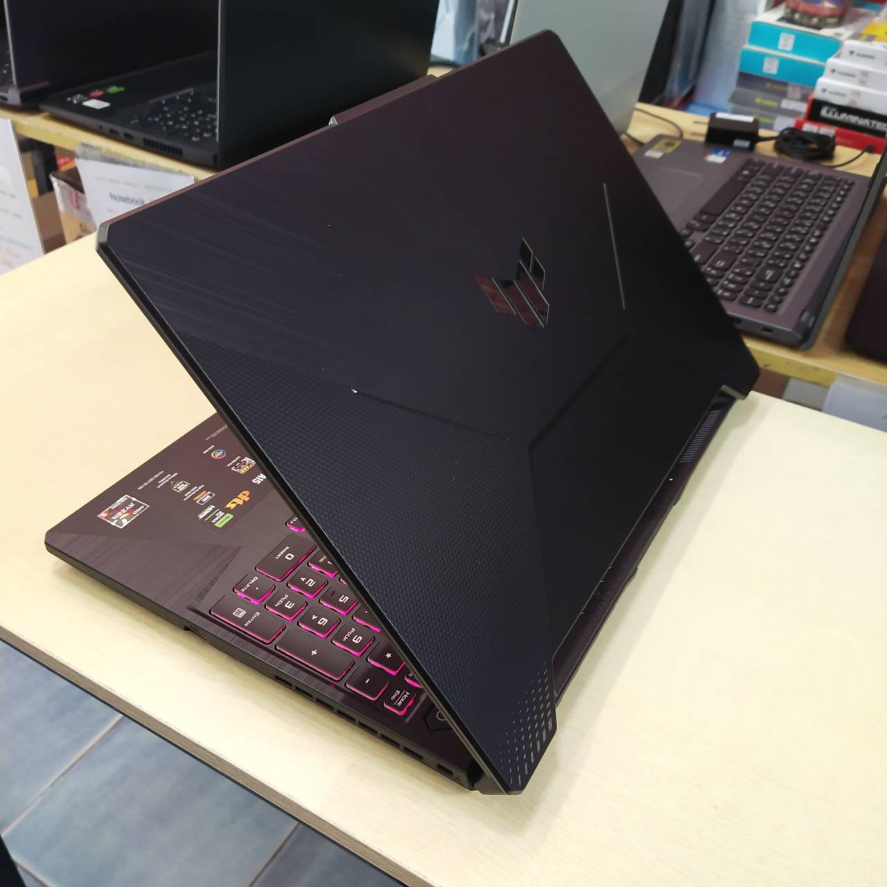 ASUS TUF GAMING A15 FA506NF-HN005W สภาพเครื่อง 97% *ติดฟิล์มกันรอยหน้าจอ* (ประกันศูนย์ 06/06/2026)