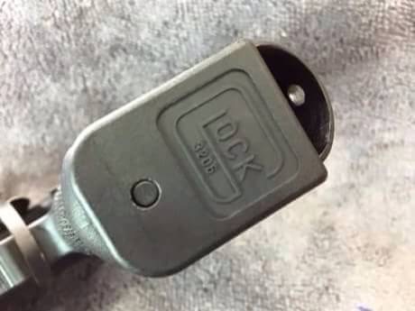 New.สินค้ามาใหม่ ปืนสั้น SAA GLOCK17 สไลท์ดำ ท่อทอง กริปมือโลโก้ GLOCK ราคาพิเศษ