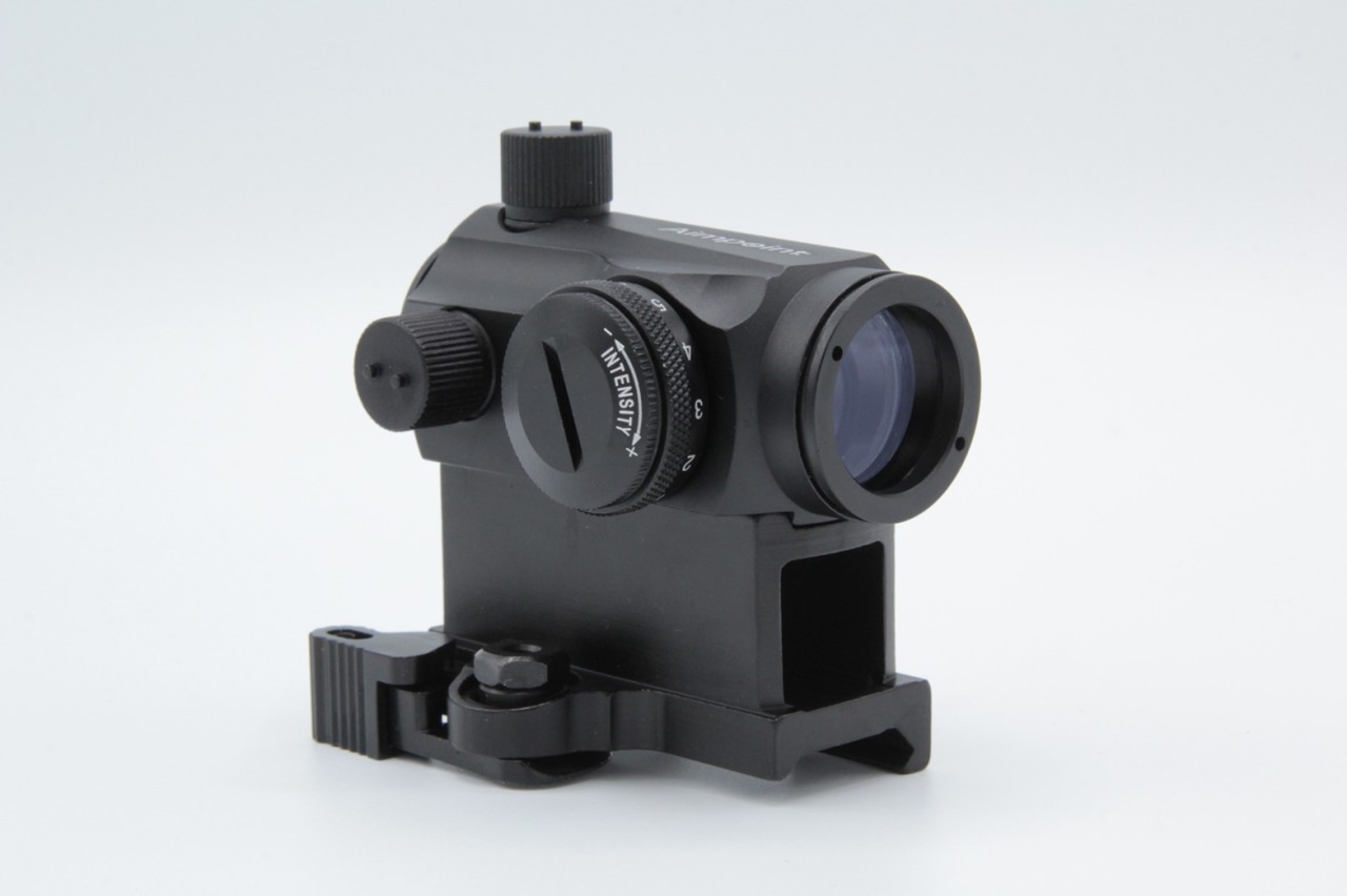 ดอท Aimpoint Micro T1 มี2รุ่นให้เลือก #รุ่นขาเตี้ย #รุ่นขาสูง คุณสมบัติ : #ดอทรูปทรงขนาดเล็ก #ทนแรงกระแทรกได้ในระดับหนึ่ง #ตัวเป้ามีไฟ2สี(สีแดง,สีเขียว) และ สามรถปรับความเข้มของแสงได้5ระดับ อุปกรณ์ภายในกล่อง : #ตัวดอท #ประแจ #ผ้าเช็ดเลนส์ ใช้ถ่าน CR2032 จ