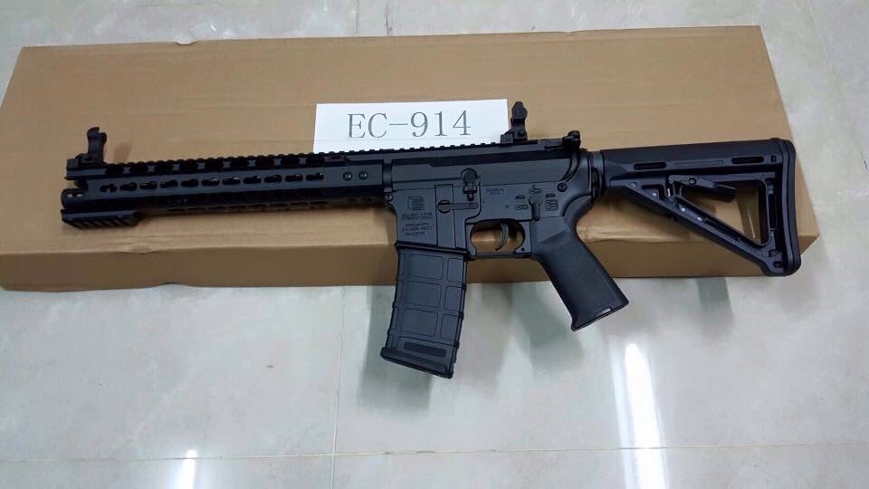 New.ปืนยาวไฟฟ้า (ตระกูลM4) JR Custom Gen.2 เวอร์ชั่น JR Custom เจนทูหรือเจนสองคือ ปืนที่ทำการอัพเกรดอุปกรณ์ภายในมาจากโรงงาน อุปกรณ์ที่ทางโรงงานอัพเกรดมาได้แก่ -ลูกสูบฟันเหล็กจากโรงงาน เหนียว ทน -บูทแบริ่ง8มม อย่างดี จากโรงงาน ทน แน่นอ E&C 914 ราคาพิเศษ