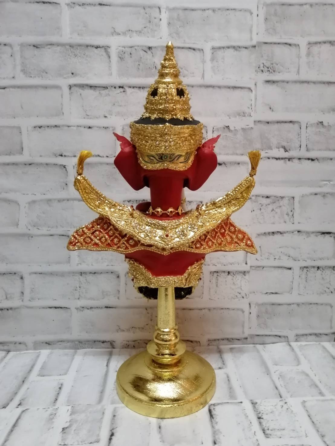 พระพิฆเนศ (สีแดง)