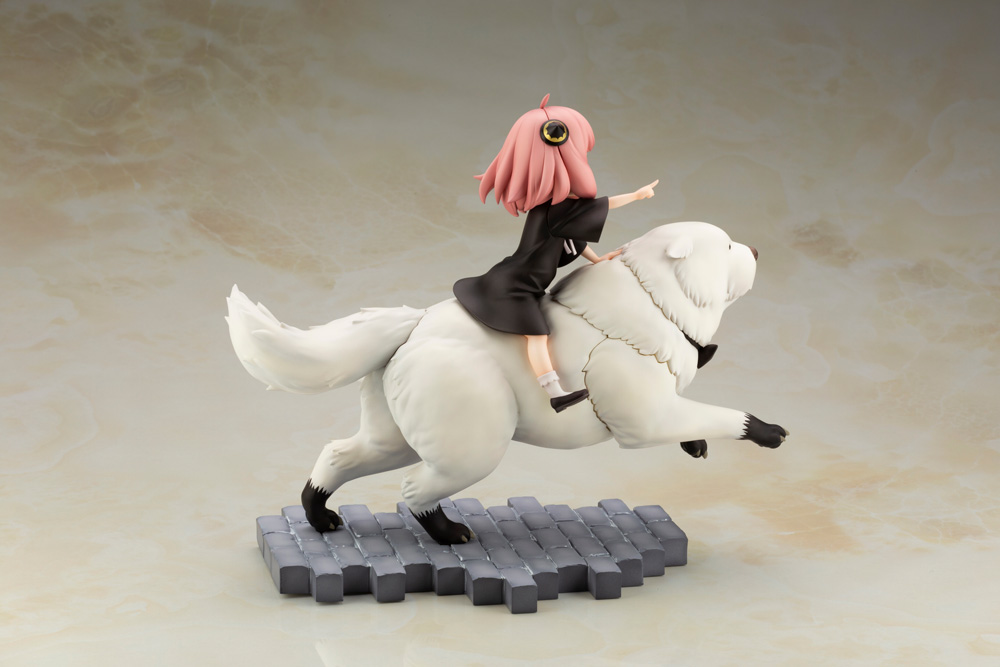 เปิดจอง : Anya Forger & Bond Forger