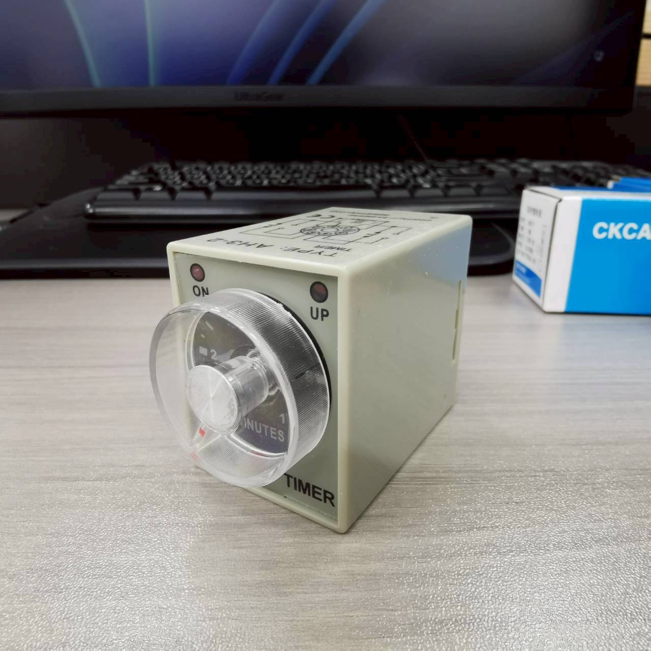 CKC Timer AH3-2 220V ไทม์เมอร์ ฟรีซ็อกเก็ต PF083A ช่วงเวลา 10 นาที Delay-ON CONTACT NO/NC 2 ชุด