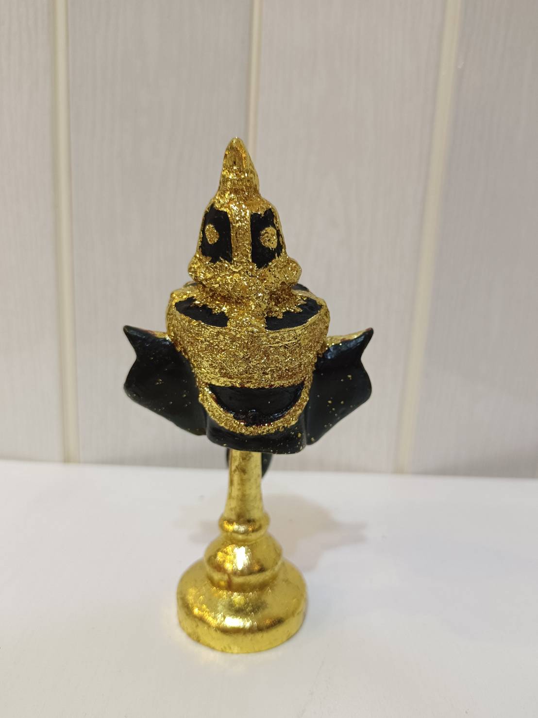 พระพิฆเนศ ขนาดจิ๋ว ขนาดตั้งหน้ารถ พร้อมฐานปิดทอง (สีดำ)