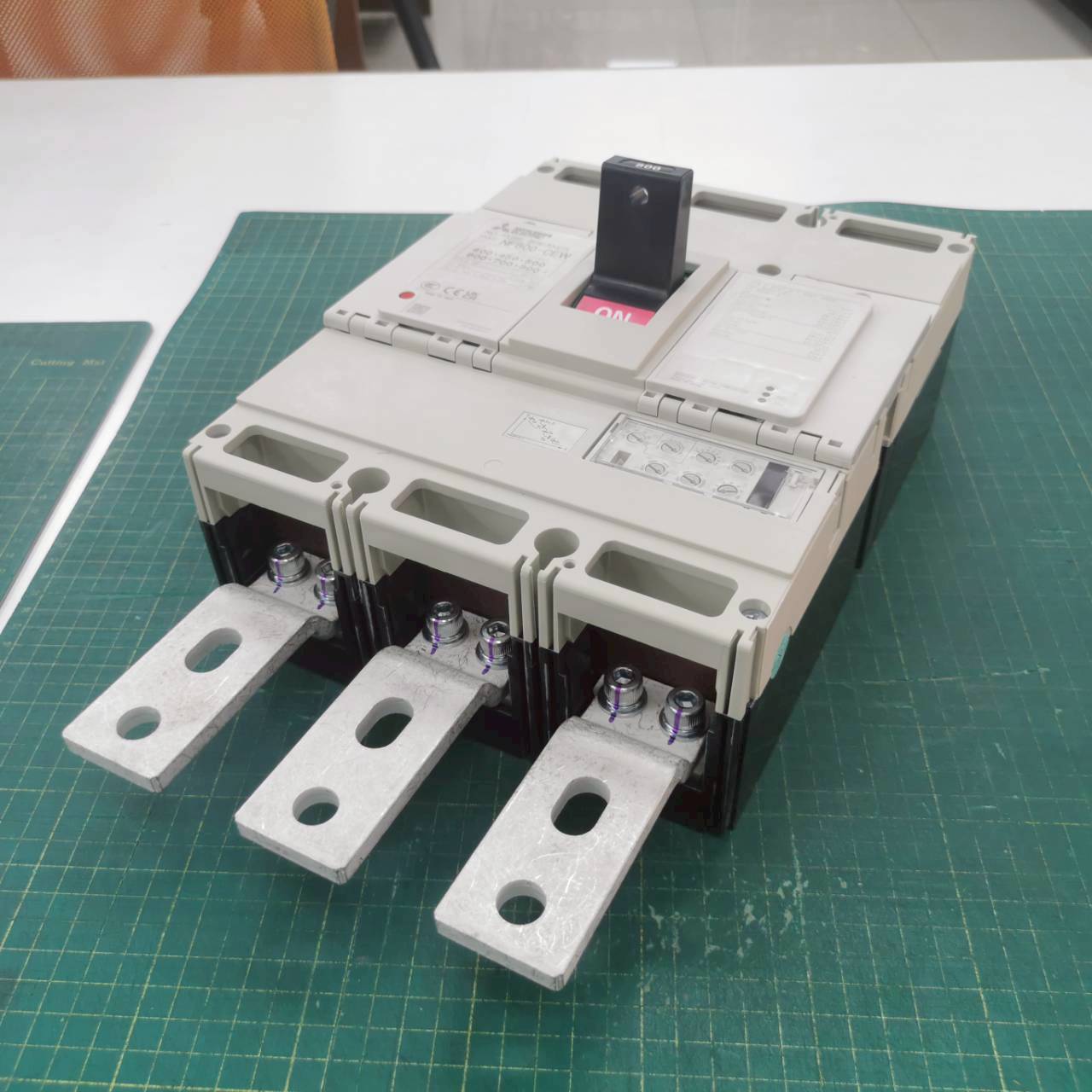 เบรกเกอร์ NF800-CEW 3P 800A มิตซูบิชิ MCCB MITSUBISHI NF800CEW 800A 3P