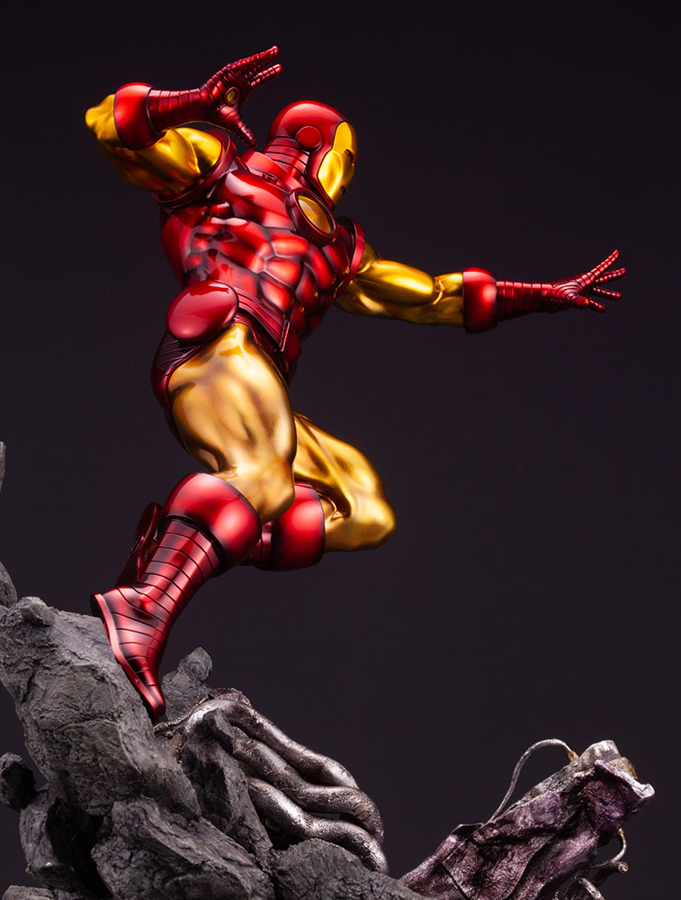 เปิดจอง : IRON MAN AVENGERS FINE ART STATUE