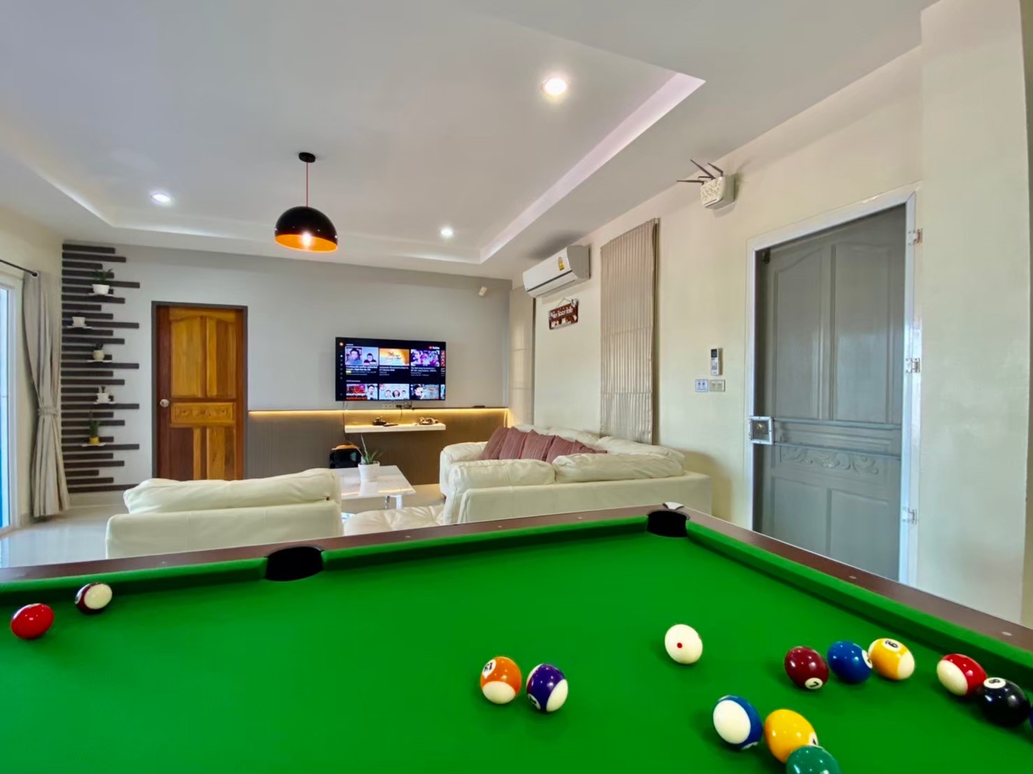 HR15068 บ้านพักหัวหินใกล้ทะเล บ้านเคียงเล ไวท์ วิลล่า