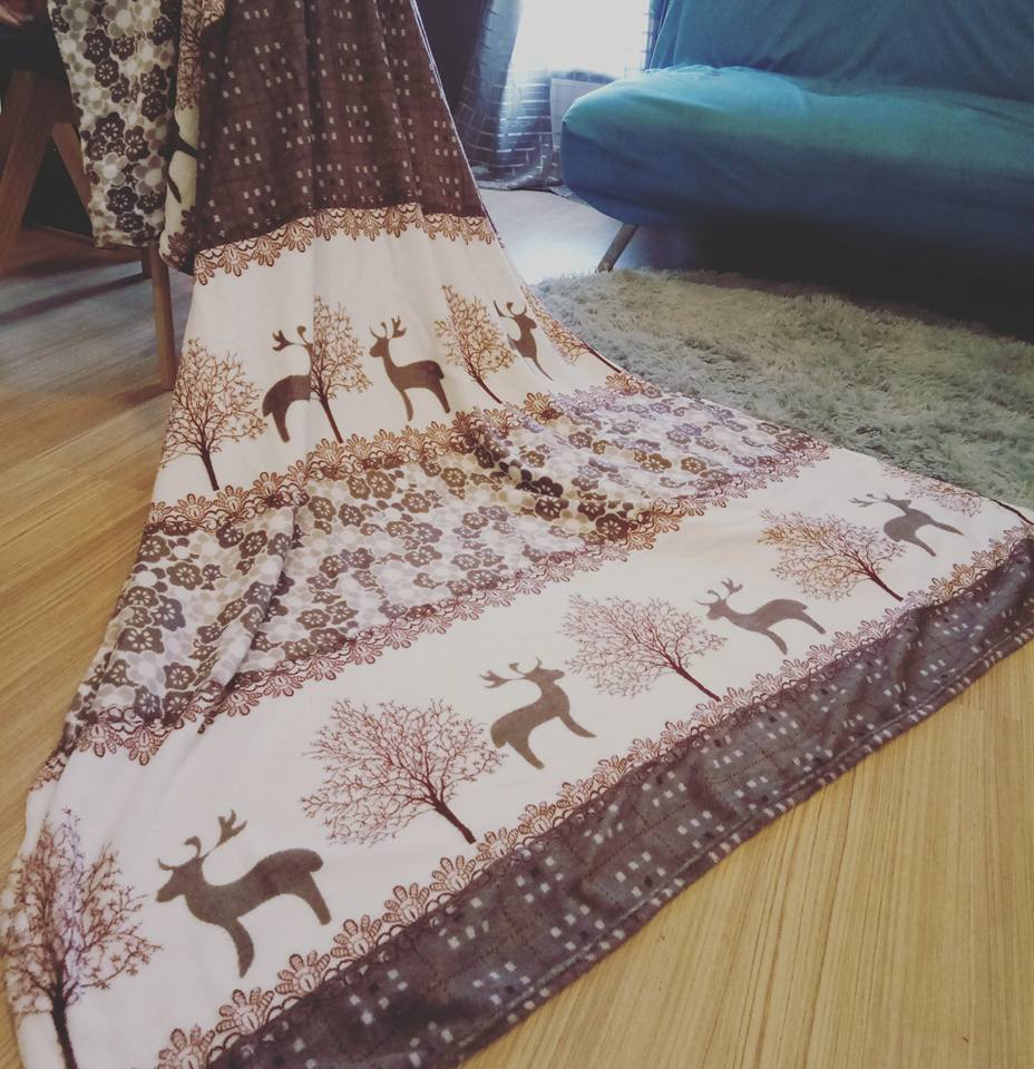 ผ้าห่มนาโน ผ้านุ่มมาก ขายส่งยกกระสอบ 100 ผืน (ต้องแพคผ้าห่่มใส่ถุงพลาสติกเองมีในกระสอบ) คละลายกาตูนน่ารักสดใส ส่งฟรี ขนส่งเอกชนทั่วประเทศ