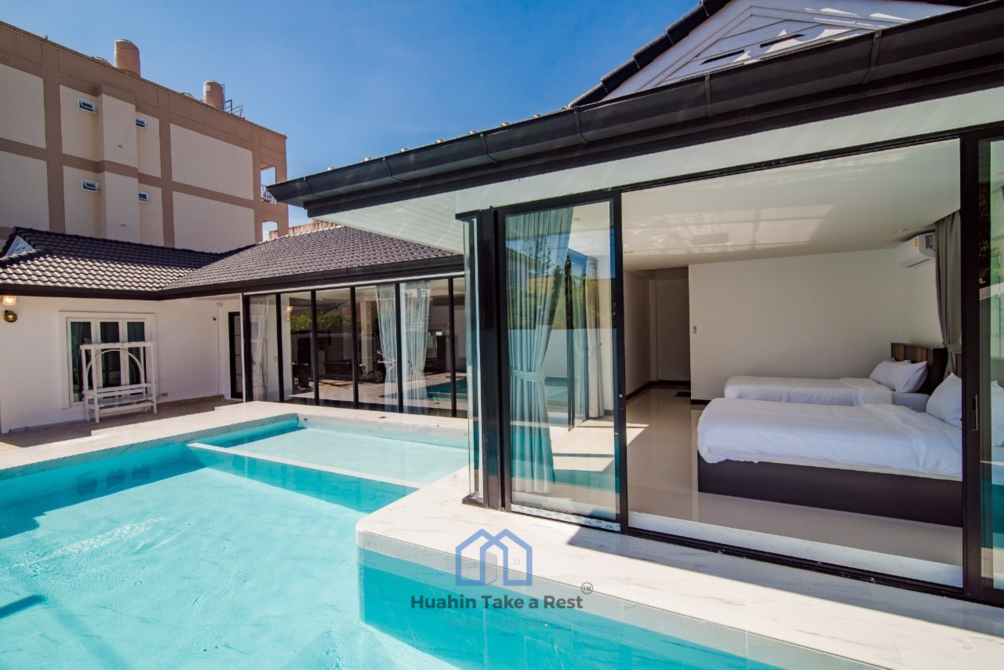 HR15036 บ้านพักหัวหิน บ้านวี วิลล่า เนียร์บีช