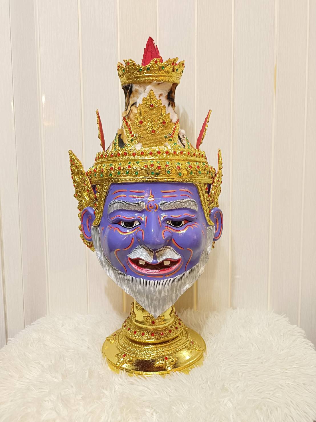 เศียรพ่อแก่ ปู่ฤาษีนารายณ์ ขนาดครอบ พร้อมฐานไม้สีแดง