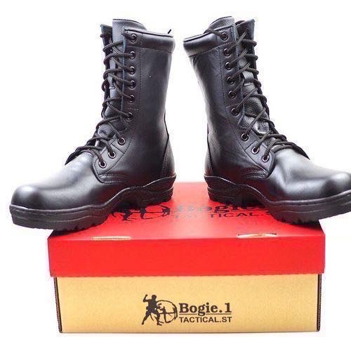 👢 รองเท้าคอมแบท 𝑩𝒐𝒈𝒊𝒆𝟏 👢 รุ่น E2 (ไม่มีซิปข้าง ร้อยเชือก รูตาไก่) _____________________ . ✅ หนังวัวแท้ 100% ผ่านกรรมวิธีพิเศษ ทำให้หนังมีความนุ่มสบายไม่กัดเท้า ✅ เหมาะกับชุดฝึก