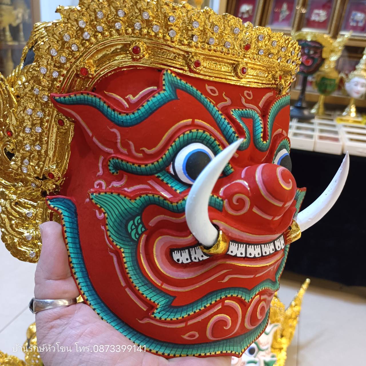 หัวโขนยักษ์ (สีแดง) สำหรับติดผนัง