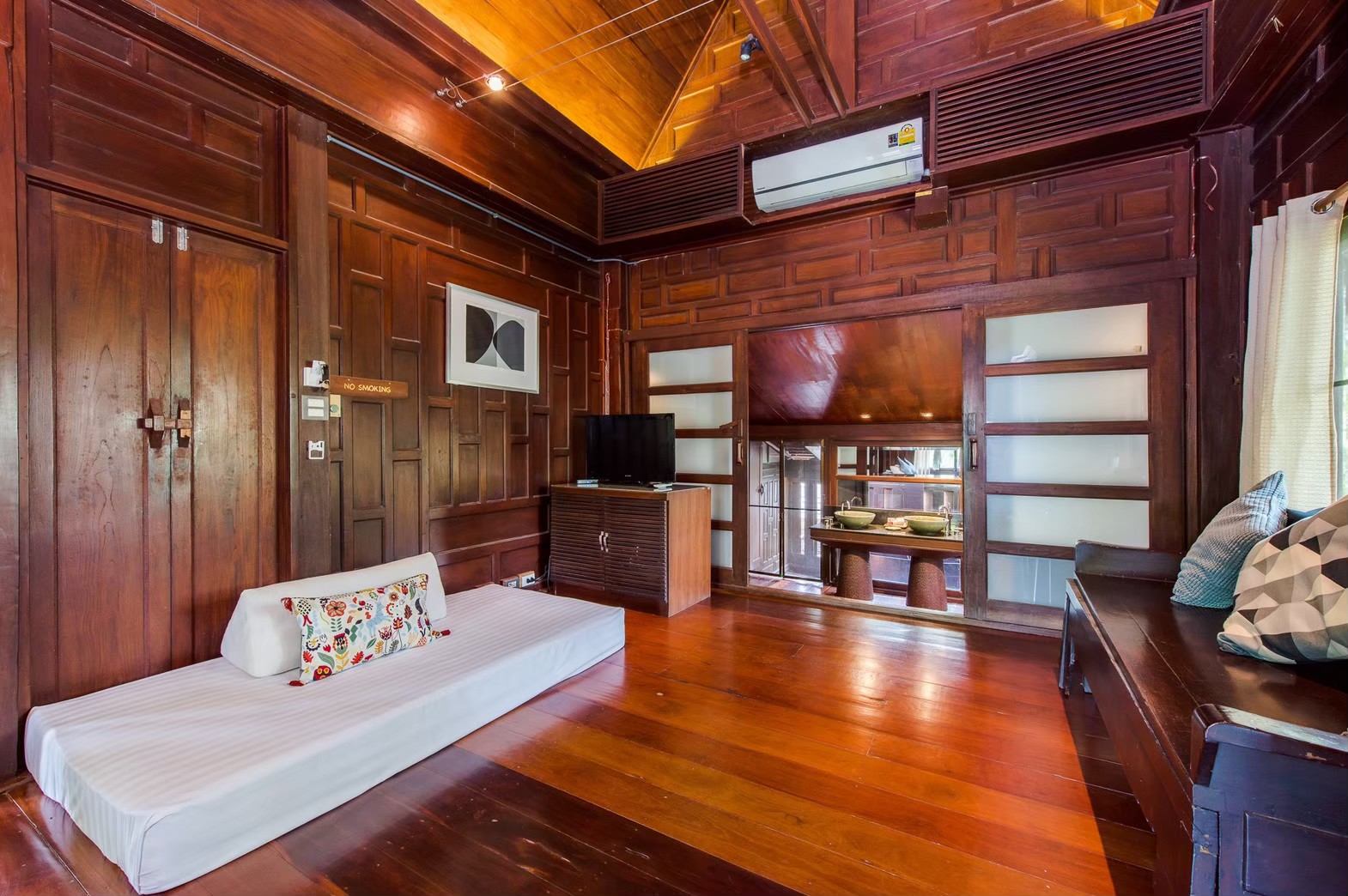 HR15062 บ้านพักติดทะเล The Le Valley Rimley Pranburi