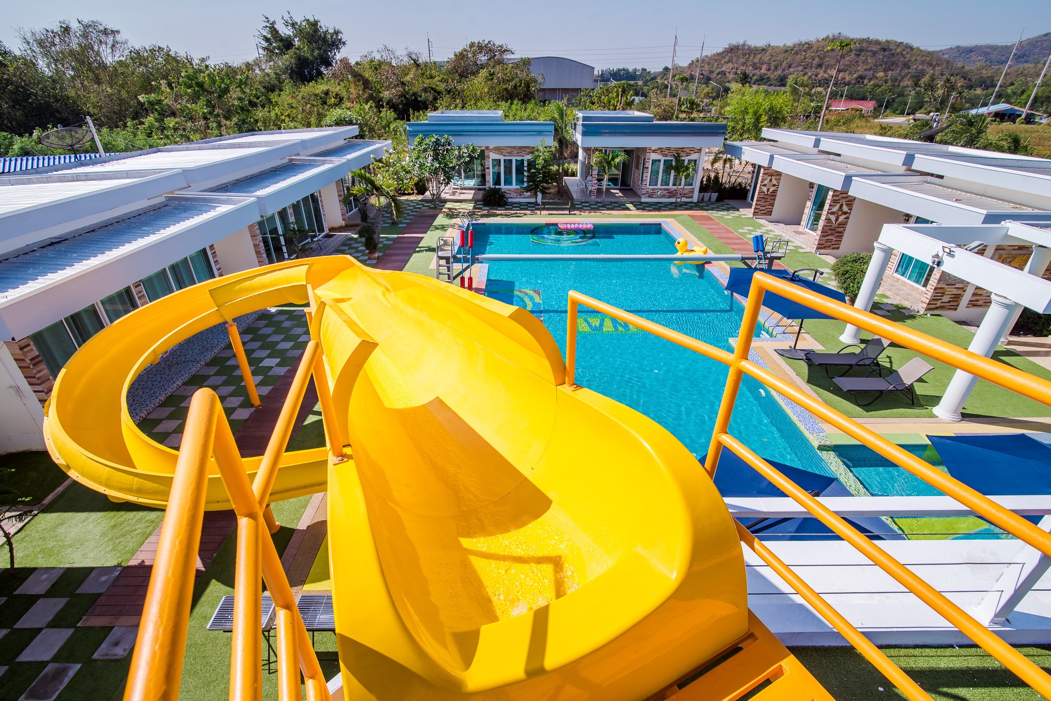 HR14001 บ้านพักหัวหิน บ้านไจแอนท์ พูลวิลล่า