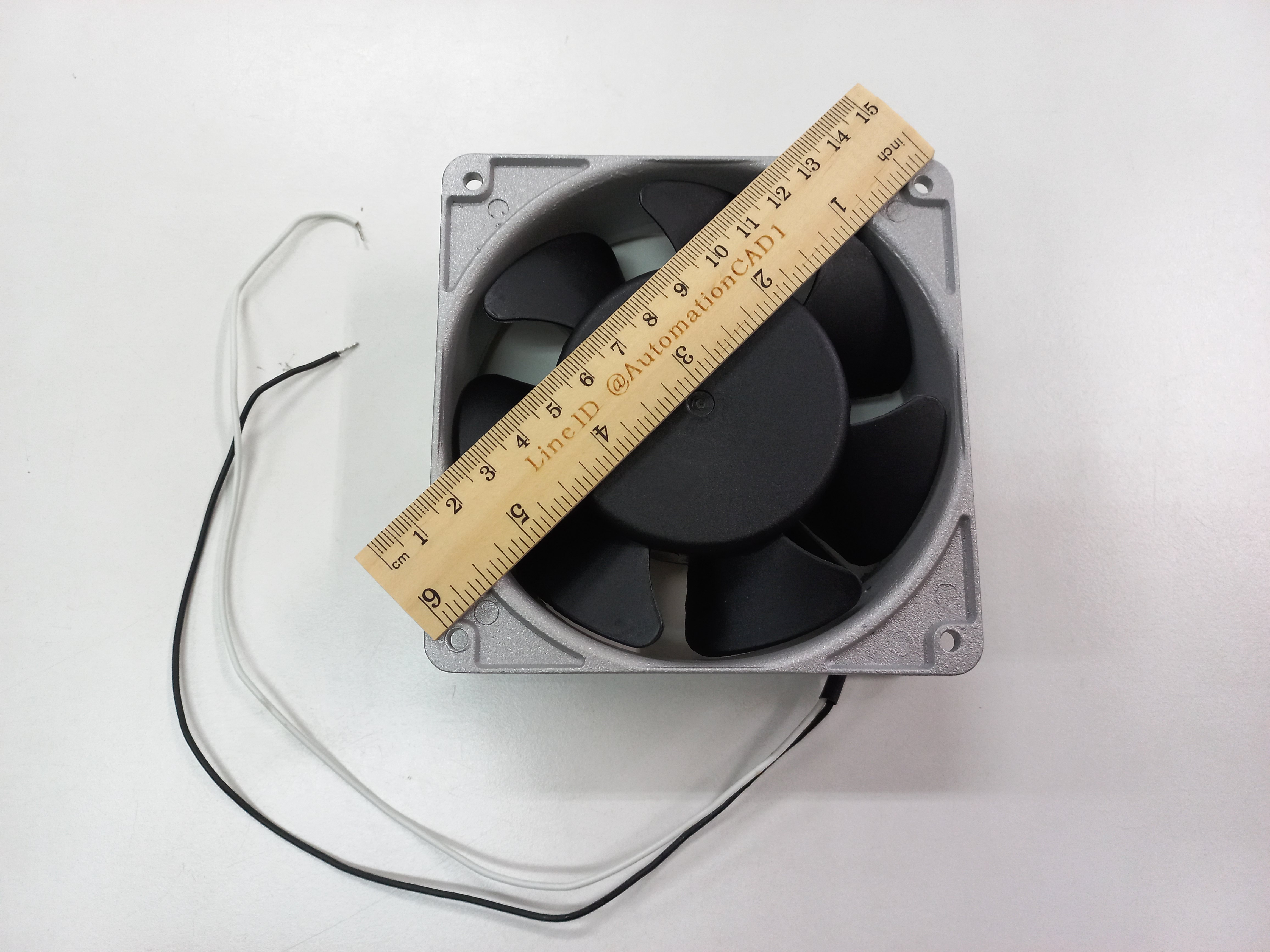 พัดลมระบายอากาศ WINDSTORM ขนาด 4.5 นิ้ว 200-240VAC พร้อมตะแกรง