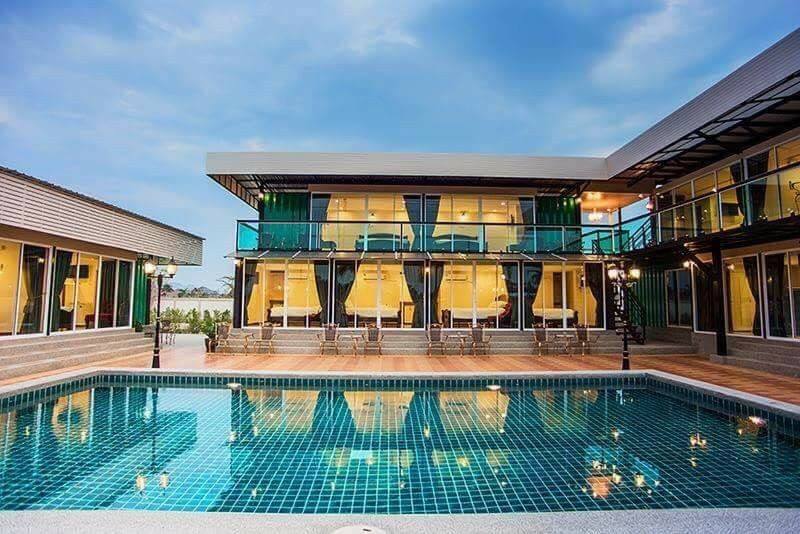 HR 10100 เดอะแกรน ชะอำ