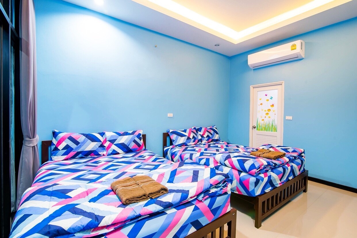 HR 5002 บ้านพักชะอำ บ้านไรโน่