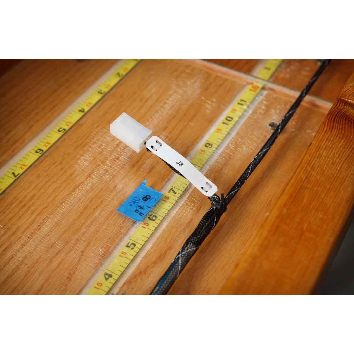 TAG มาร์คสายไฟ Nomex BRADY สีขาว (ใหญ่) CABLE MARKER