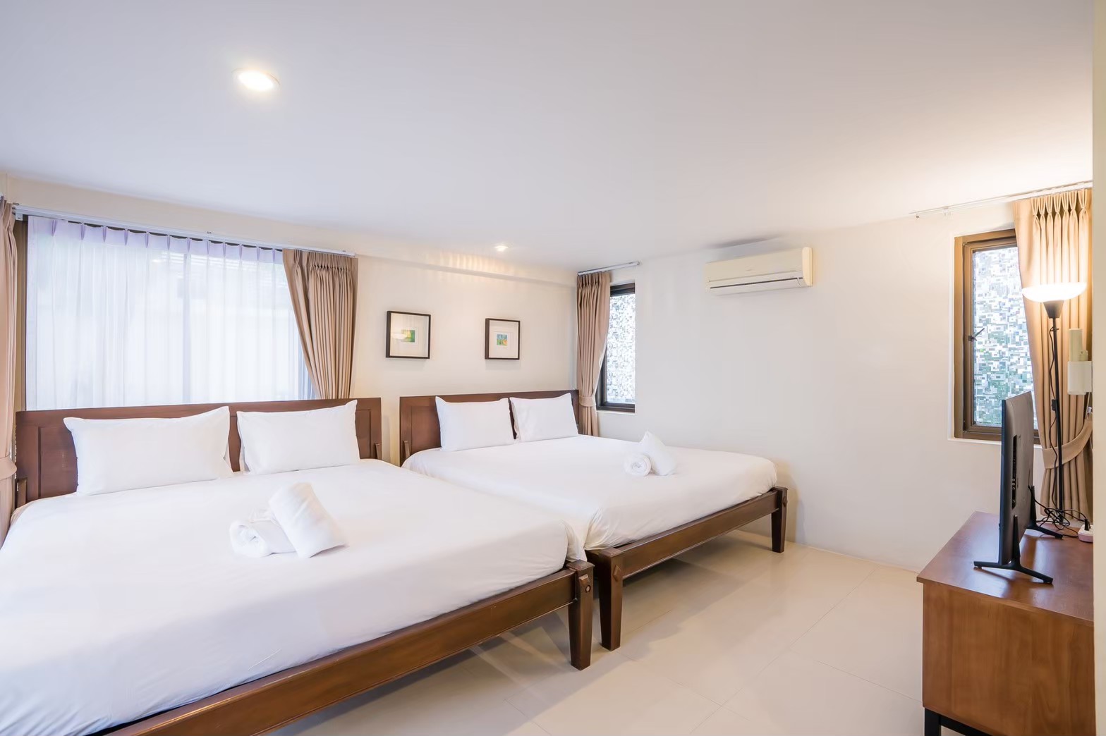 HR15050 บ้านพักติดทะเล The Century Beach Villa Cha Am