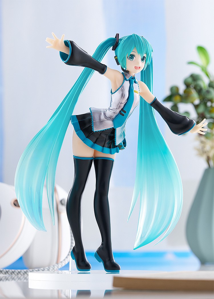 เปิดจอง : Pop Up Parade Hatsune Miku: Translucent Color Ver.