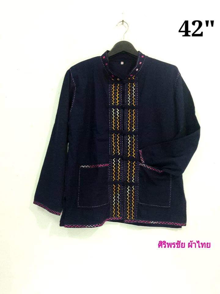 เสื้อชายผ้าฝ้ายสีกรมท่า #เสื้อชายสีกรมท่า แต่งผ้าด้นมือ #เสื้อผ้าไทยชายคอจีนสีกรมท่า #เสื้อผ้าพื้นเมืองผ้าไทยชาย กรมท่า 42