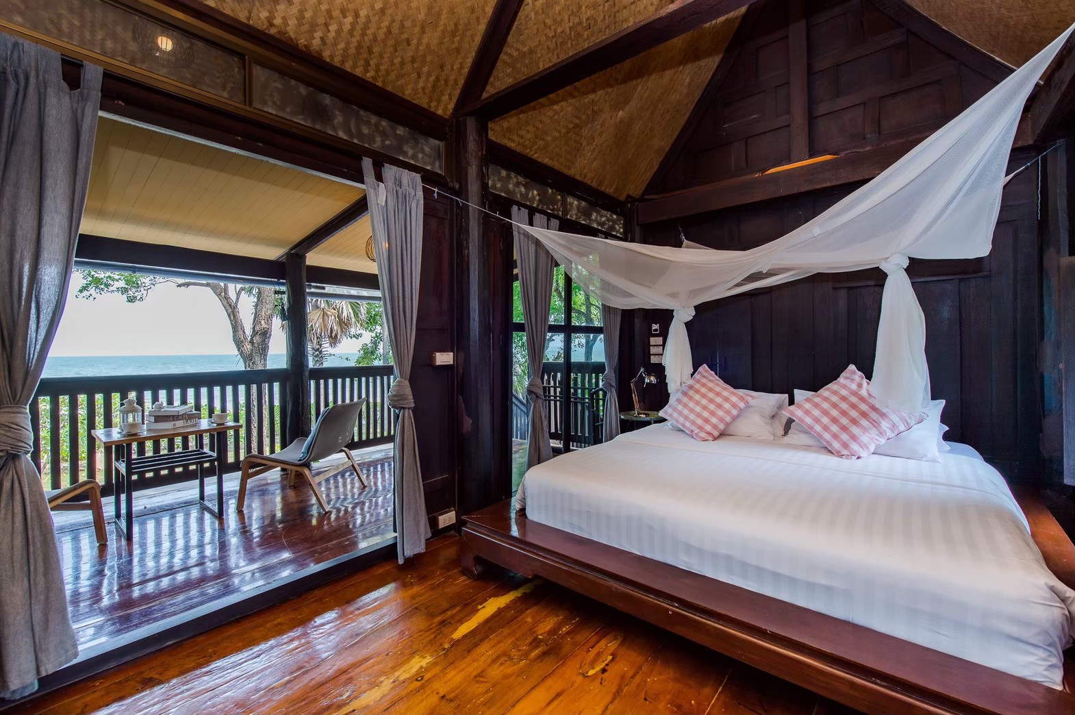 HR15062 บ้านพักติดทะเล The Le Valley Rimley Pranburi