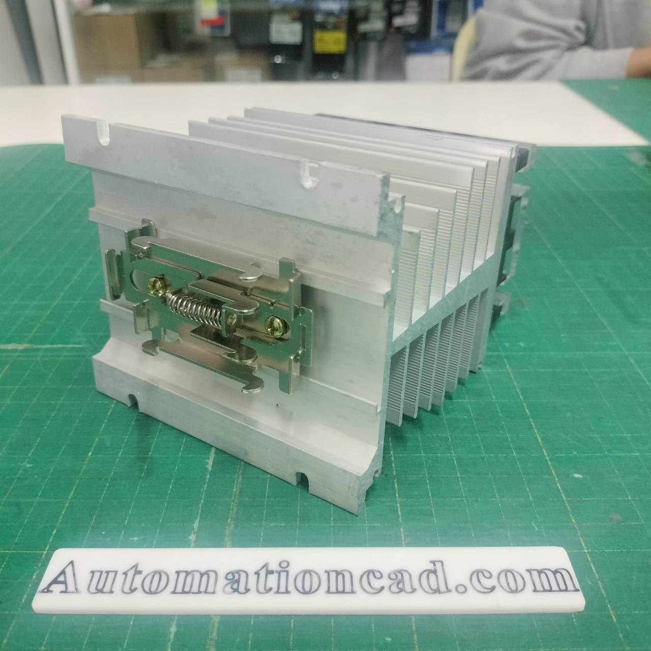 โซลิดสเตต พร้อมฮีทซิงค์ CELDUC SVT965960E Heat shrink อลูมิเนียมระบายความร้อน